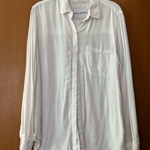 Women’s White Button down shirt